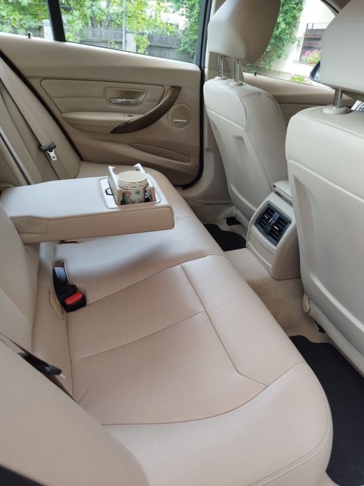 Vând BMW f30 impecabil!