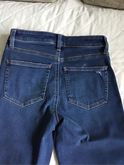 Продавам дамски дънки UNiQlO JEANS