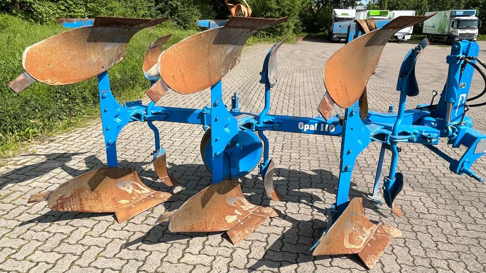 Lemken Opal 110 Belarus, Case Puma,Claas Arian, John Deere tortadi