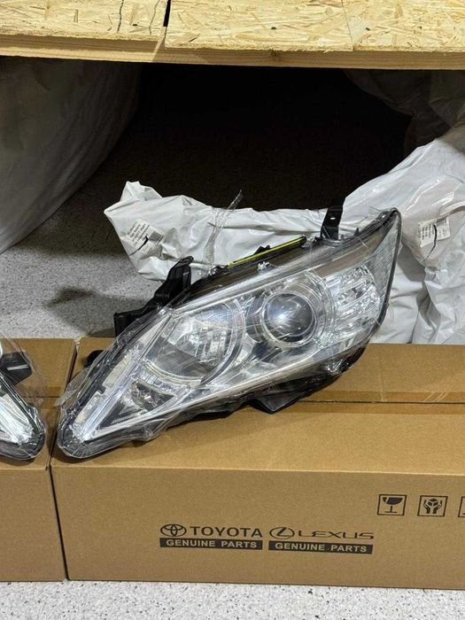 фара на тойота камри 50 европа/америка