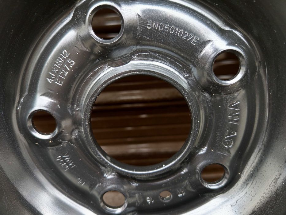 резервна гума патерица Фолксваген Шкода Ауди 16, 17, 18 ц. 5х112, крик