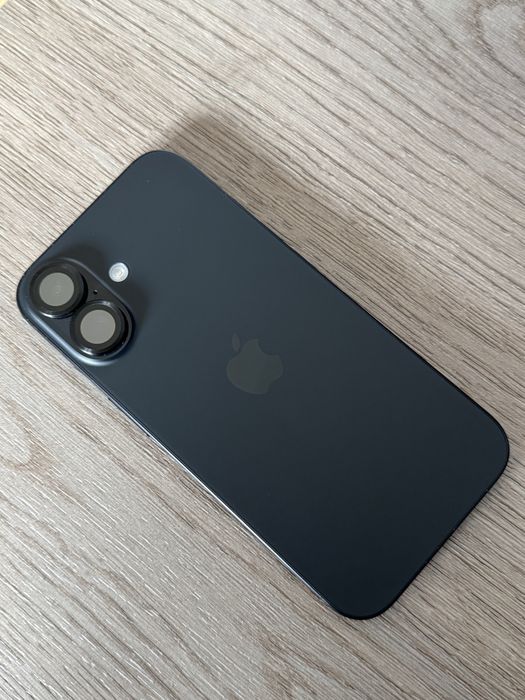 iPhone 16 256GB Negru, Stare Excelentă, 91%