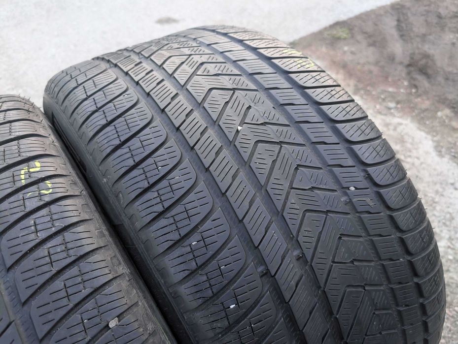 SET 2 Anvelope Iarna 325/40 R22 PIRELLI Scorpion Winter 114V