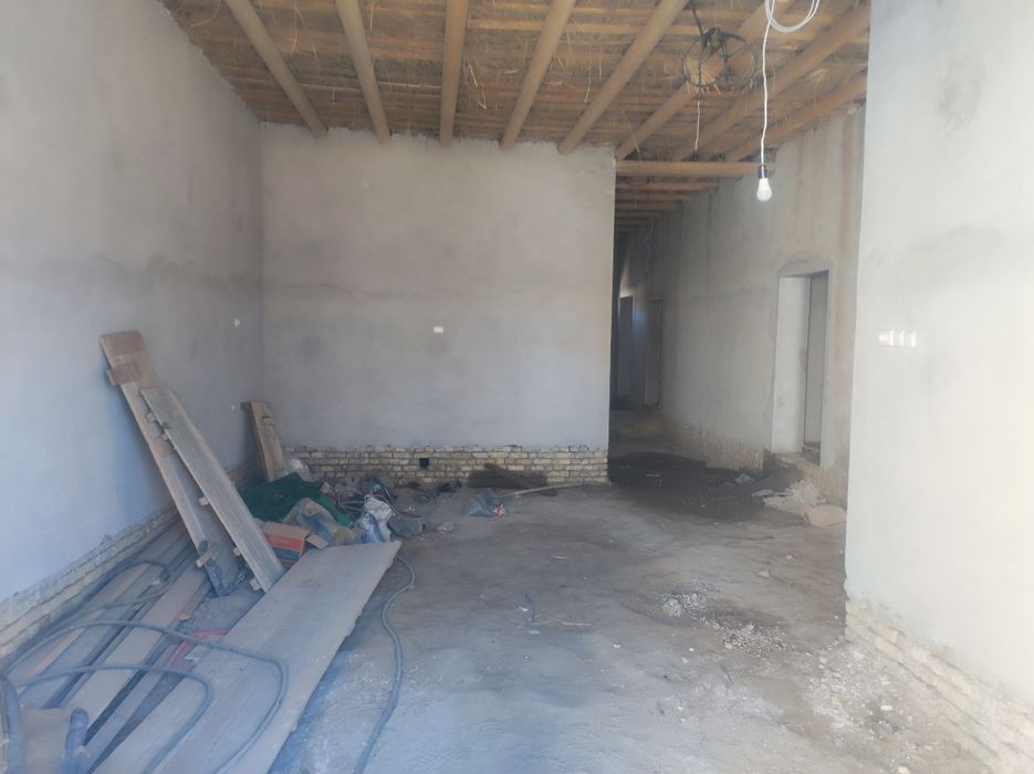 Gayvi shaxarchasinda 380 qv qurlishi tugalamagan joy sotiladi