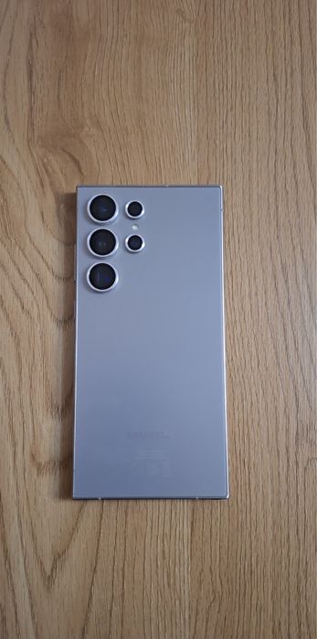 Samsung galaxy S24 ultra 512 gb, 12gb ram, titanium grey.