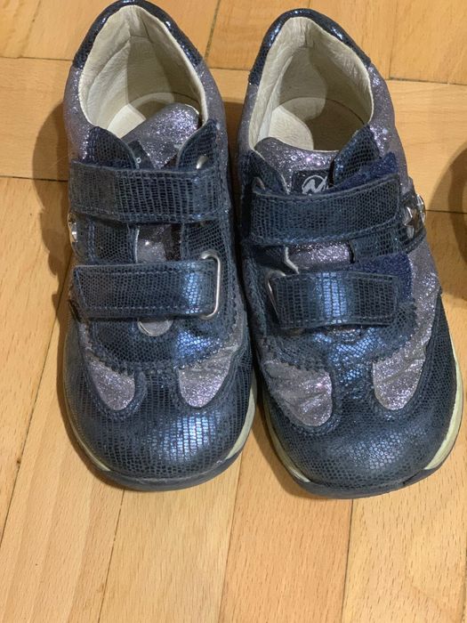 Пакет обуви на девочку 24-25 размер