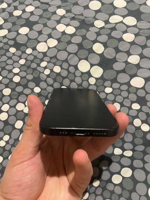 Продам айфон телефон