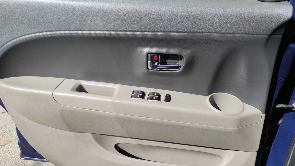 Daihatsu sirion 1.3 бензин газ