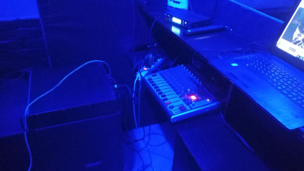 Срочно продам музыкальный опратура