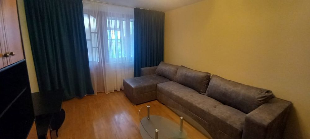 Ofer spre închiriere apartament 2 camere