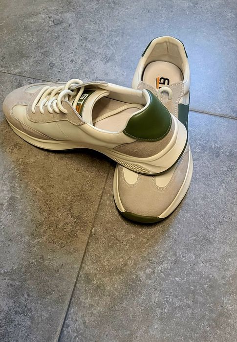 Adidasi casual vând