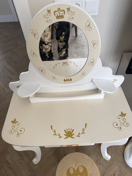 Детский туалетный столик трюмо деревянное