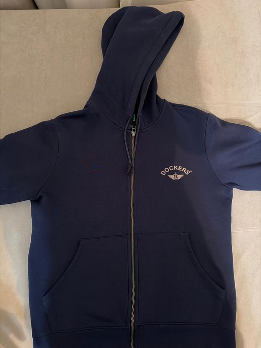 Толстовка с капюшоном