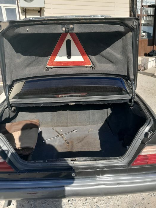 Мерс 124 подешка