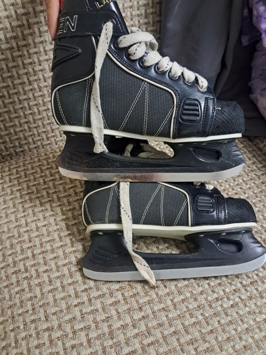 Продам коньки 35 размер