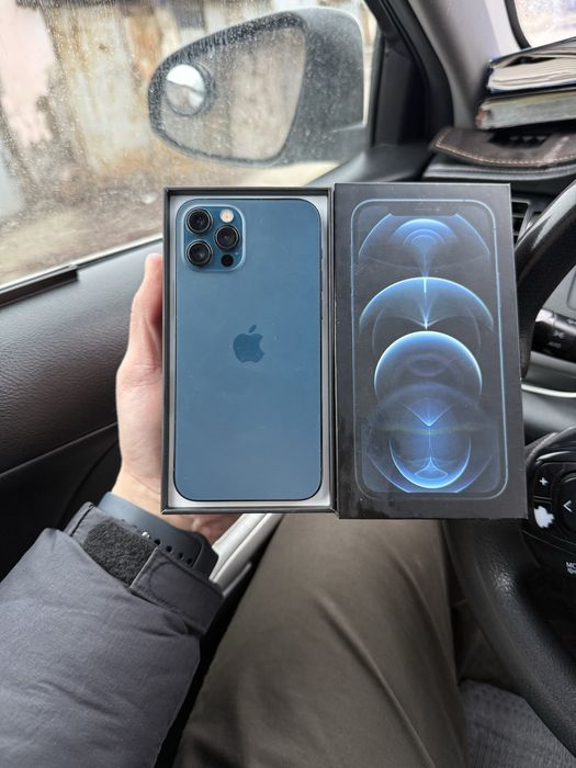 Iphone 12 про.