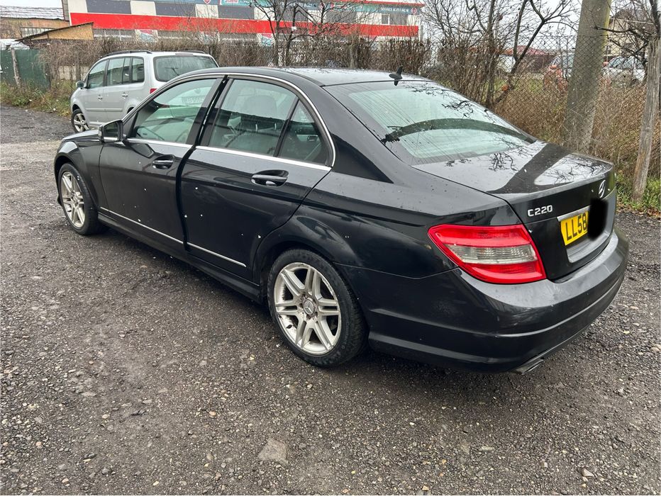 Mercedes C Class automat 2008 voland dreapta