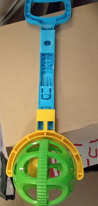 Продавам нова детска играчка за бутане