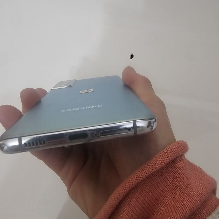 Samsung galaxy s21 продавам