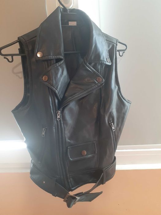 Кожен елек, черен