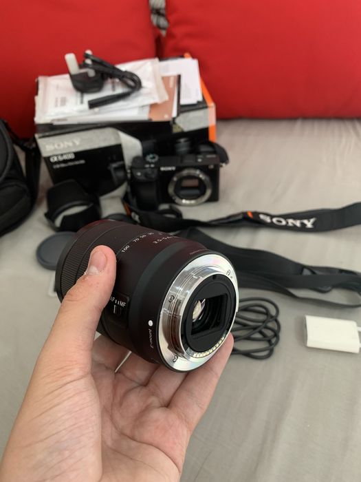 Kit Camera Sony A6400+obiectiv Sony 18-135mm