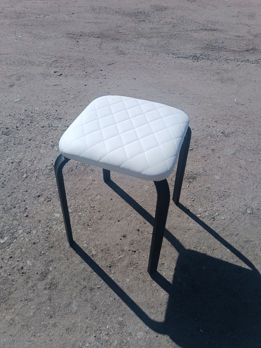 Распродаю стулья