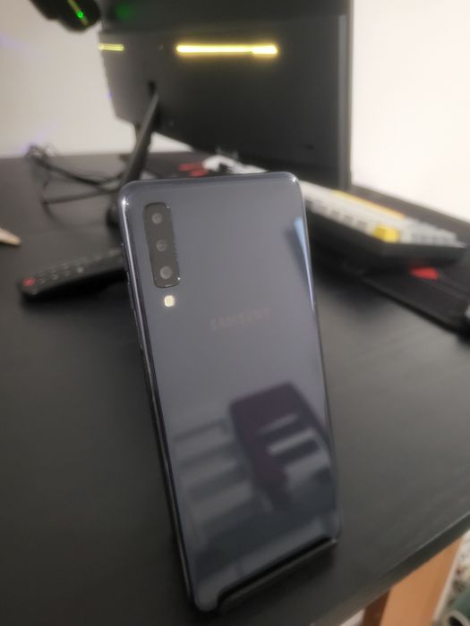 Samsung A7 64/4 В хорошем состоянии