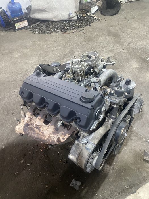 Мотор м 102  мерседес