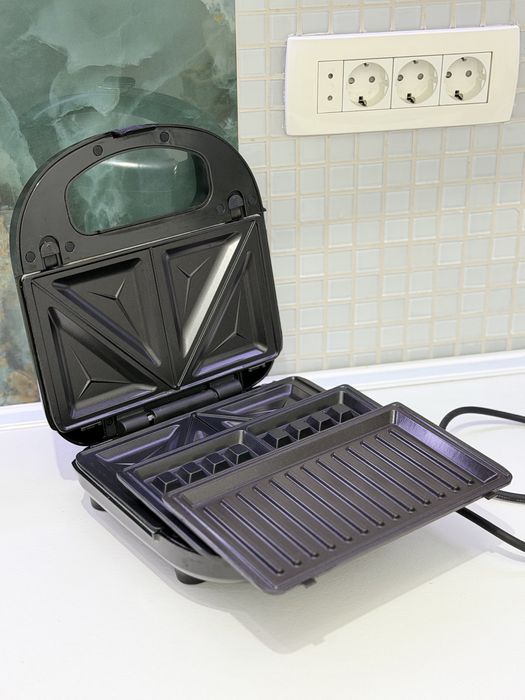 Sandwic toaster 3 in 1 de la Silver crest