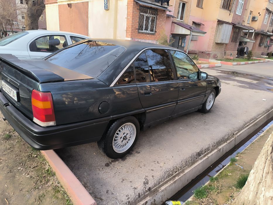 Opel omega A 1987 Gaz/Benzin (Metan)