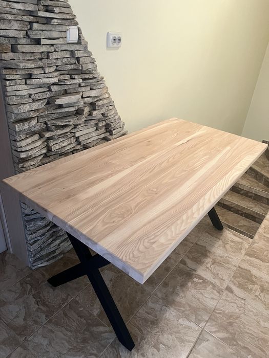 Трапезна маса от Ясен