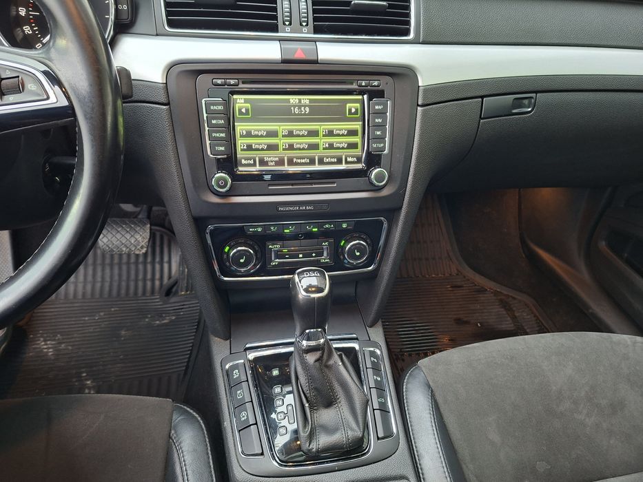 Skoda Superb 2015 2.0 TDI 170CP DSG