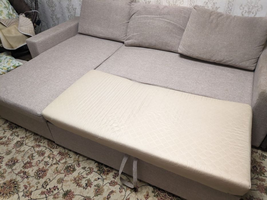 Продам угловой диван