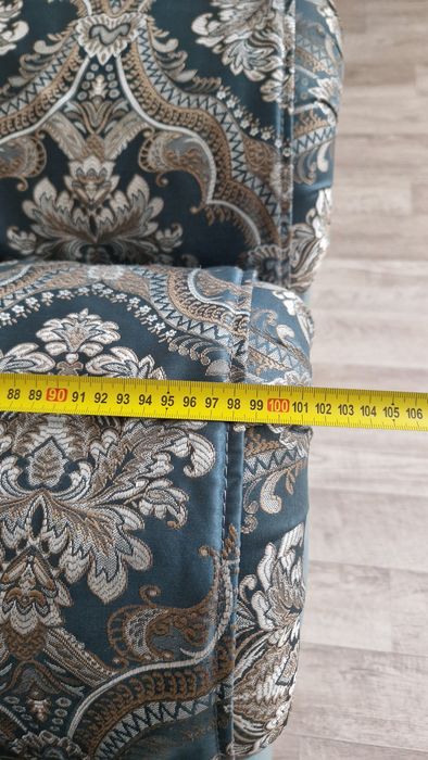 Продам диван с креслом