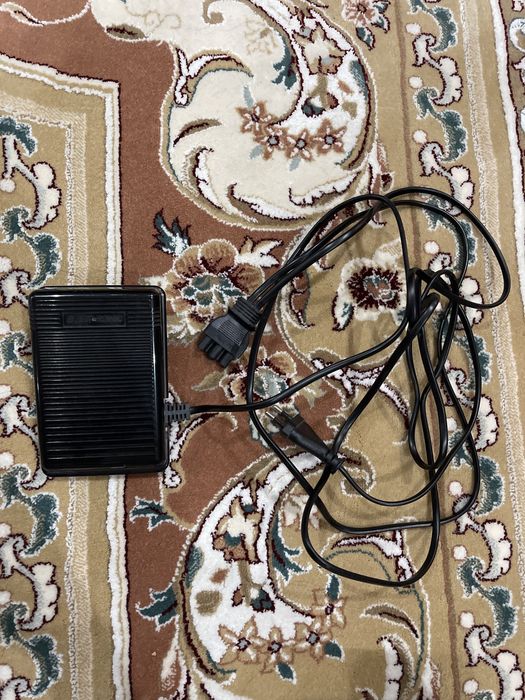 Швейная машина Singer 8280 немецкая