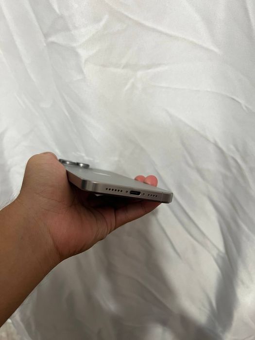 Iphone 15 pro max 256 ideal