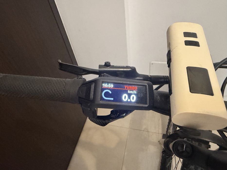 Cube reaction hybrid pro 800