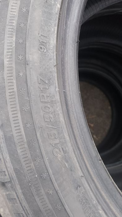 Продам комплект 215/50R17