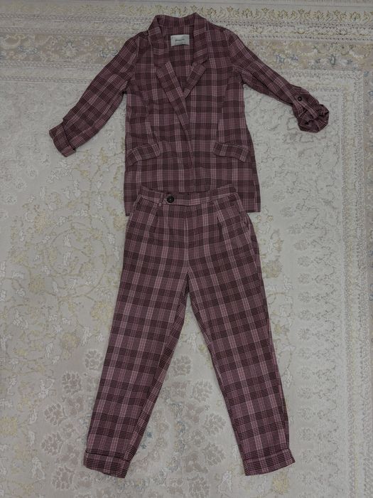 Продаю одежду за 2000