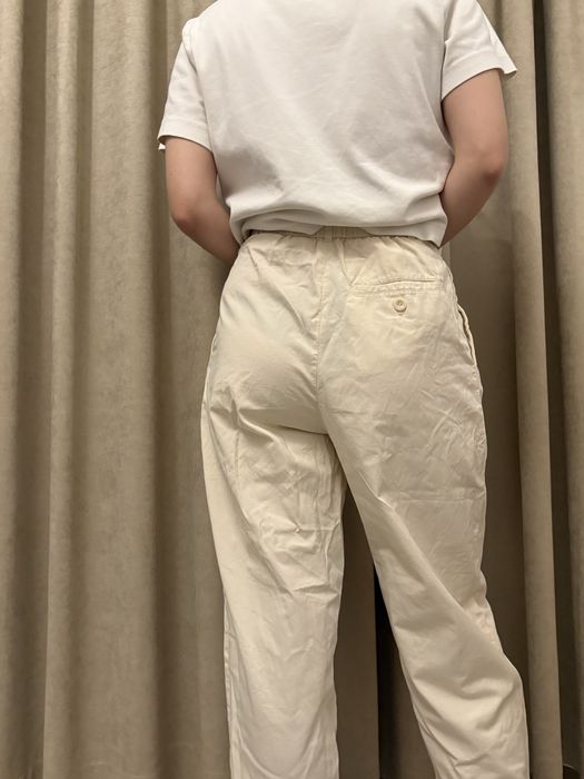 Pantaloni crem COS