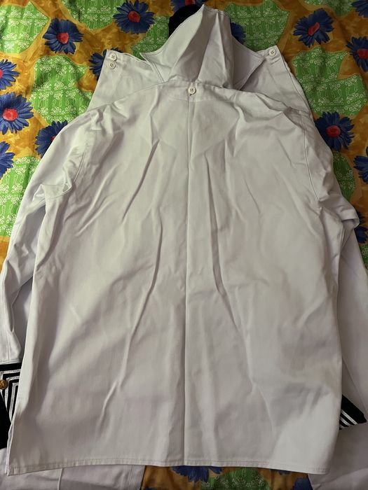 Бяла парадна униформа ВМС