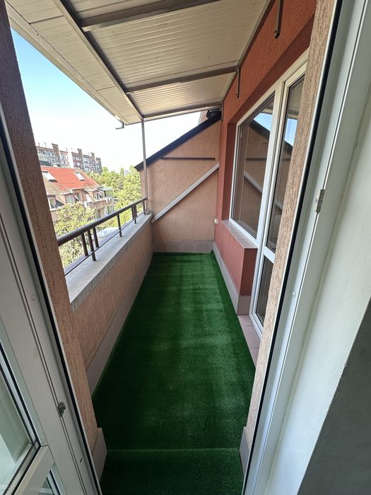 Основно и абонаментно почистване на офиси и апартаменти,гладене.