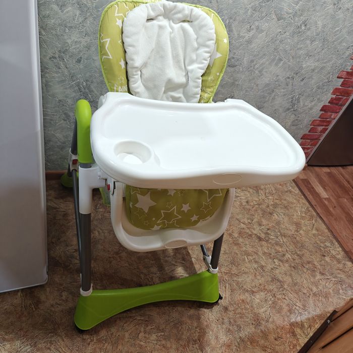 Столик для малыша