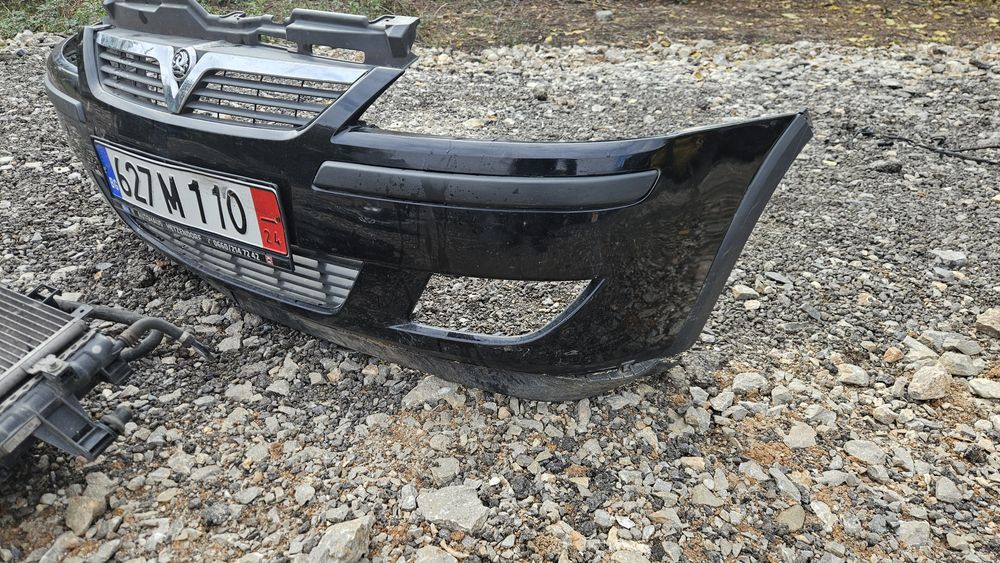 Предна Броня и Перка/Радиатори за Opel Corsa C 1.0
