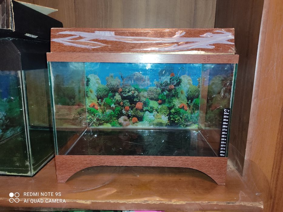 Продам аквариум 35 литров