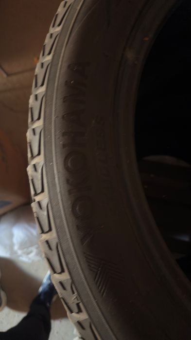 Yokohama 275/50 r21