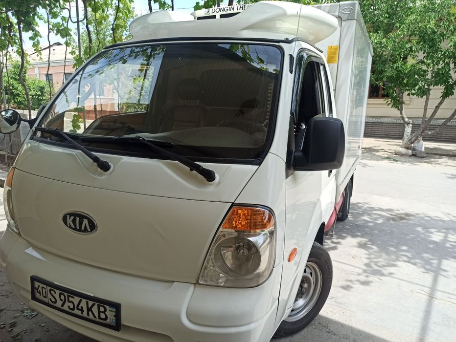 Kia bongo ref 2008