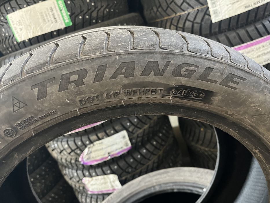 Продам шины на 235/45/18