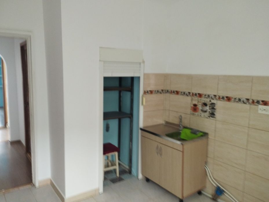 P.f  Vând apartament 2 camere, decomandat, 54 mq zona Frumoasa