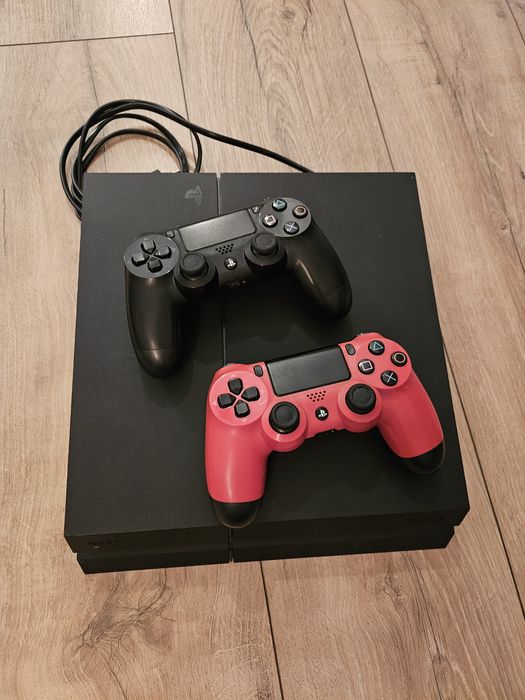 Playstation 4 + 2 x controller + 10 x jocuri